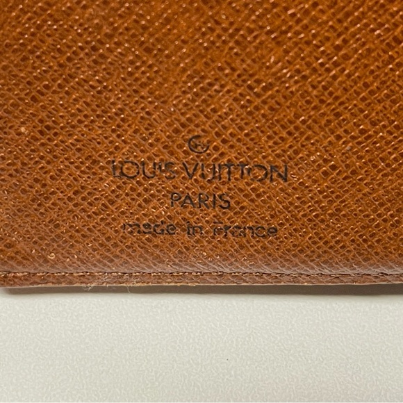 VINTAGE LOUIS VUITTON CLASSIC MONOGRAM KISS LOCK WALLET - Picture 16 of 16
